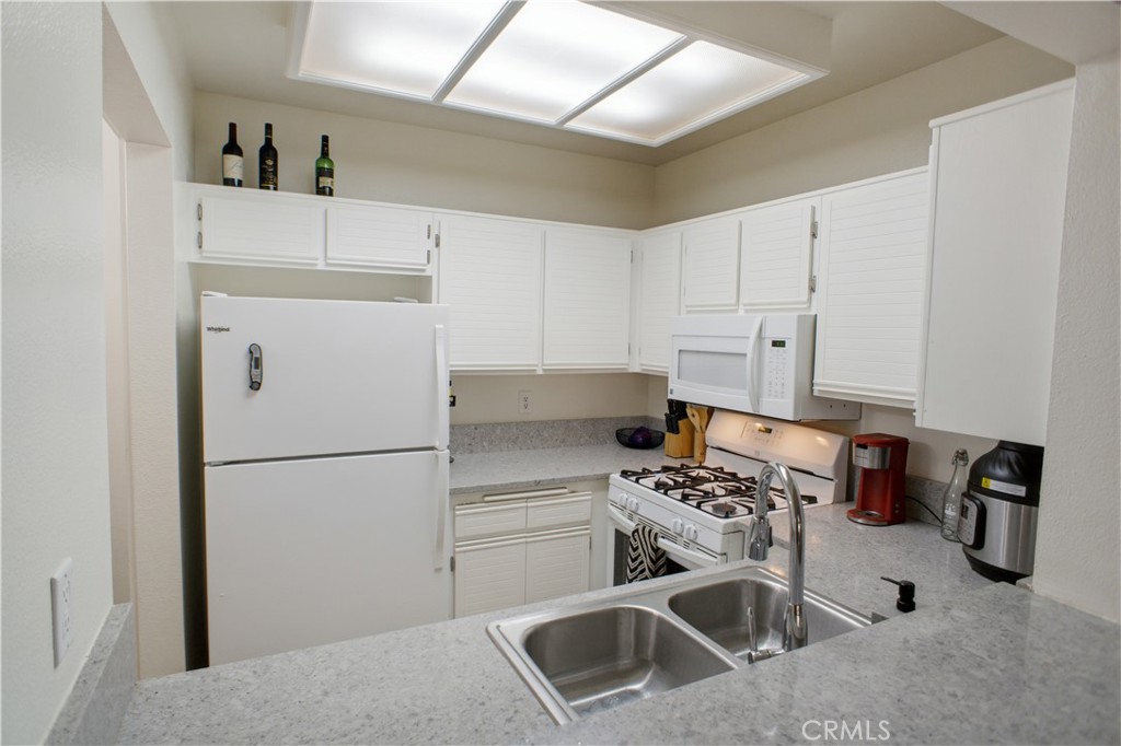 24115 Del Monte Drive 71 Property Photo 5