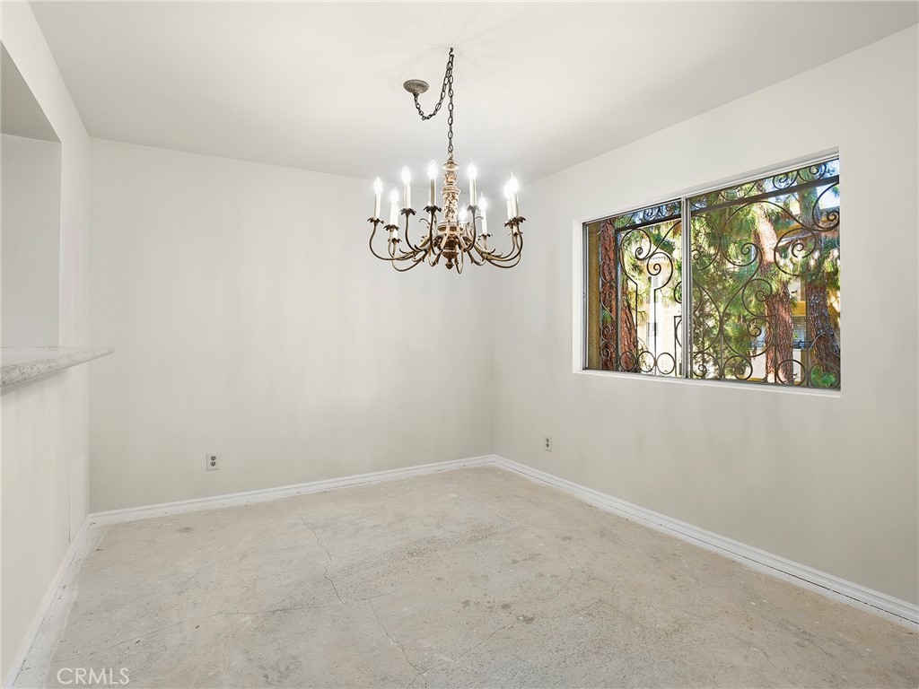 6724 Hillpark Drive 302 Property Photo 10
