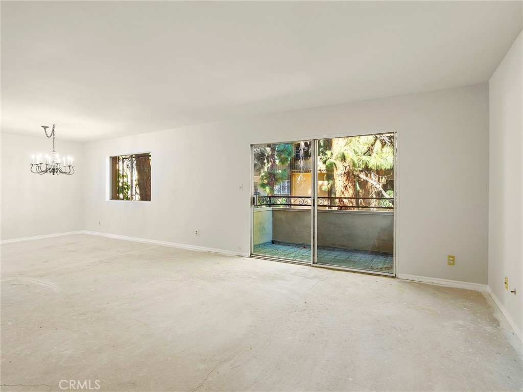 6724 Hillpark Drive 302 Property Photo 15