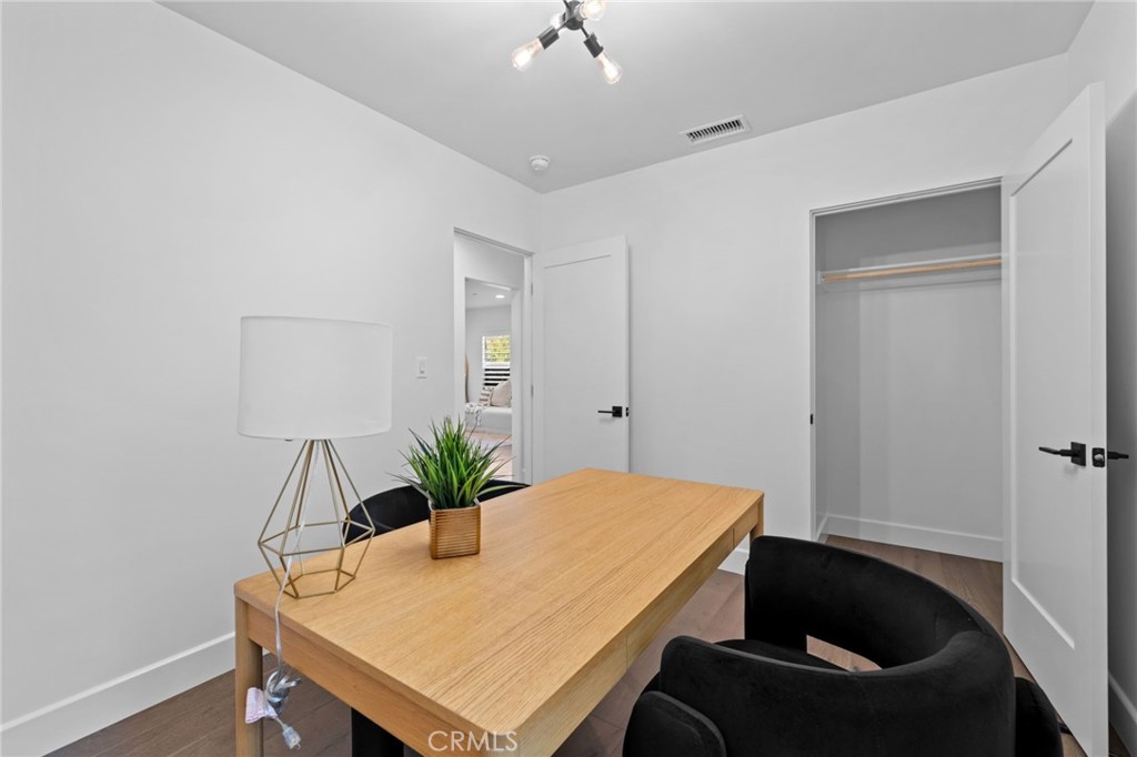 827 N Lamer Property Photo 31