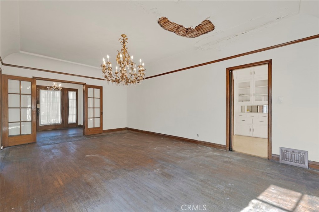 1224 S Wilton Place Property Photo 16