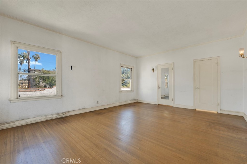 1224 S Wilton Place Property Photo 27