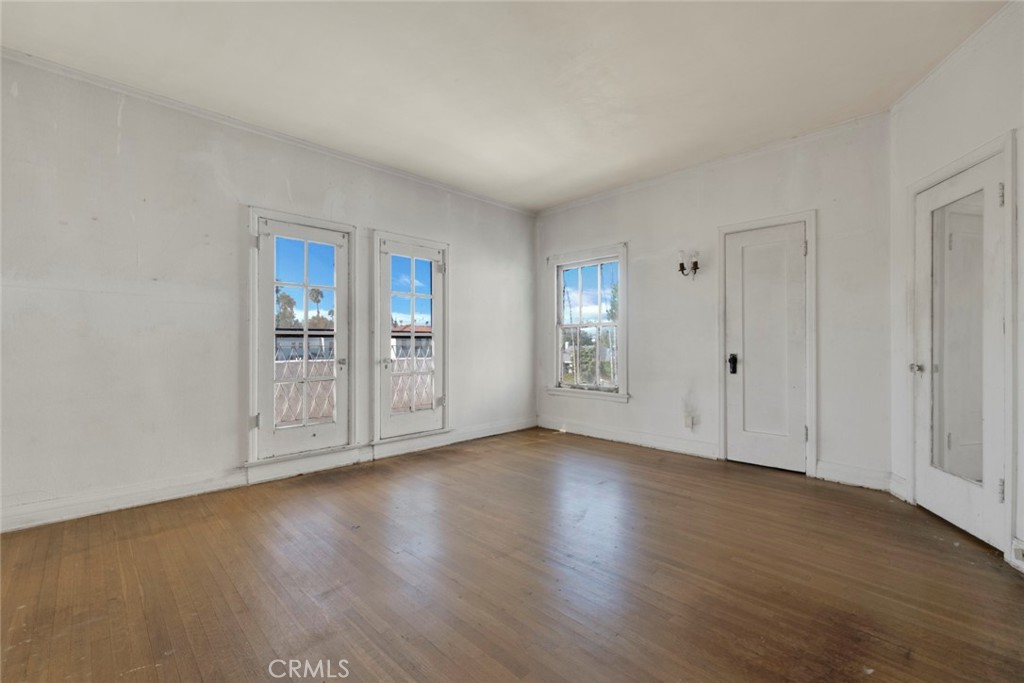 1224 S Wilton Place Property Photo 32
