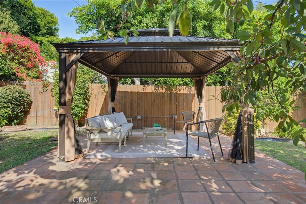 1156 N Isabel Property Photo 38