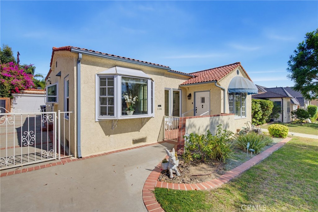 1156 N Isabel Property Photo 42