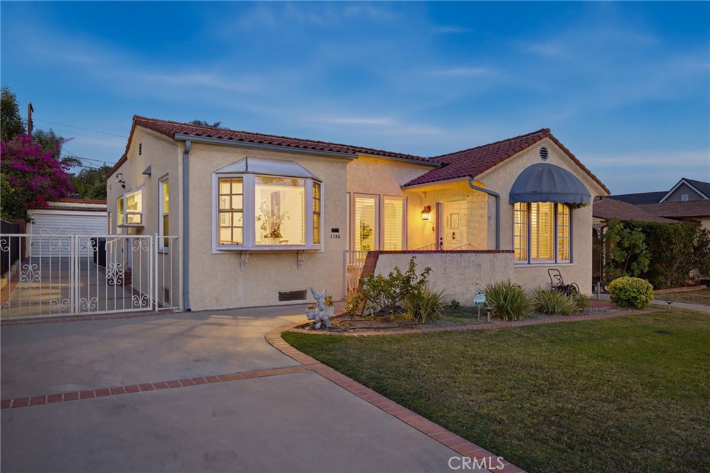 1156 N Isabel Property Photo 45