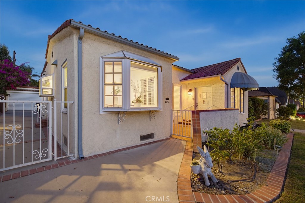 1156 N Isabel Property Photo 46