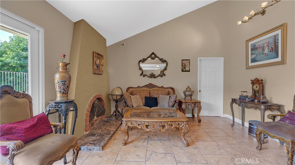 3380 N Lamer Street Property Photo 19