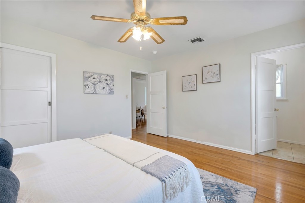 400 University Avenue Property Photo 22