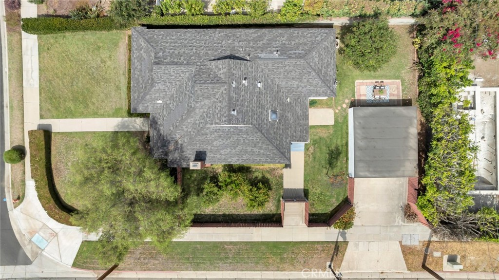 400 University Avenue Property Photo 44
