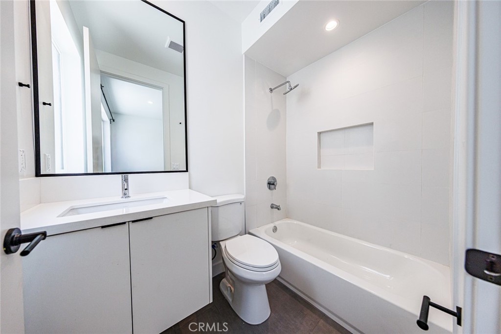 1175 Leighton Property Photo 35