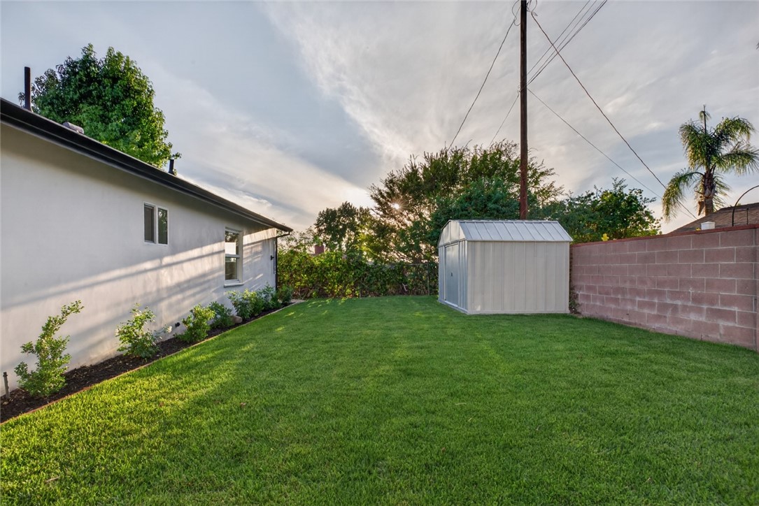10211 Roscoe Property Photo 37