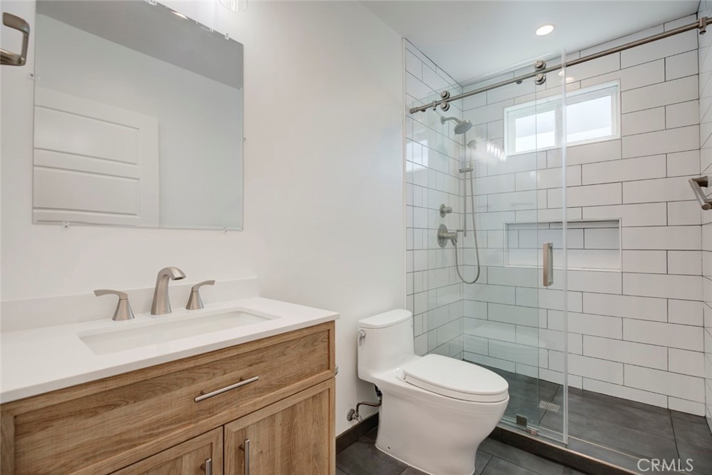 641 E Grinnell Property Photo 36
