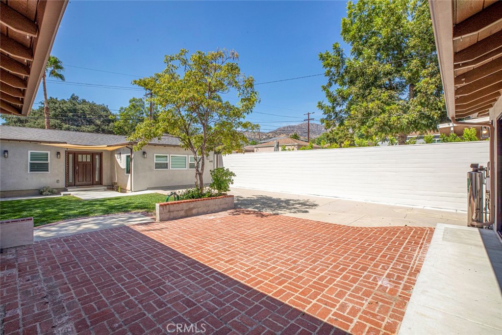 641 E Grinnell Property Photo 43