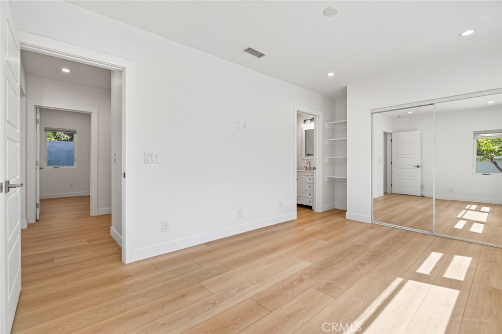 641 E Grinnell Property Photo 61