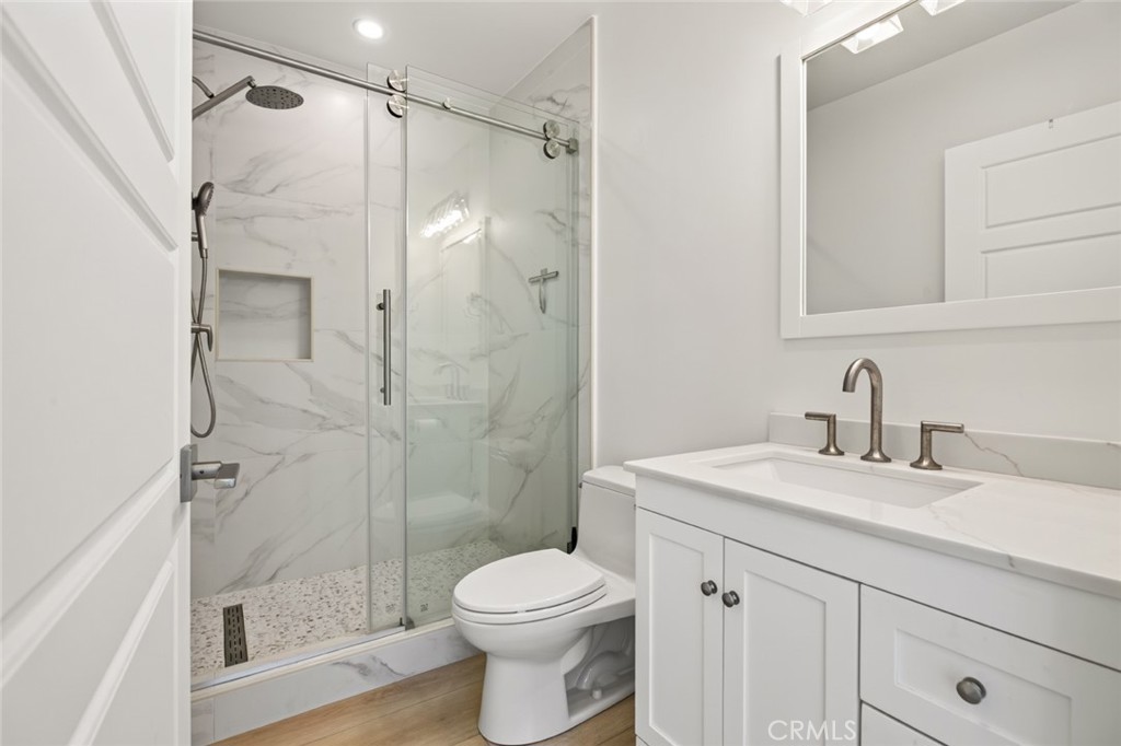 641 E Grinnell Property Photo 64
