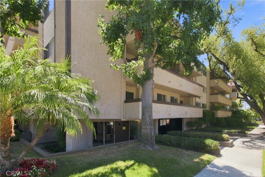 2386 E Del Mar Boulevard 111 Property Photo 1