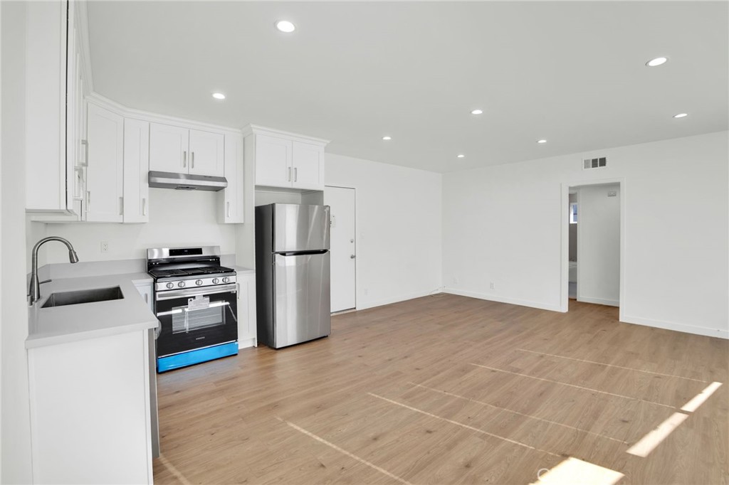 13018 Valleyheart Drive 11 Property Photo 6