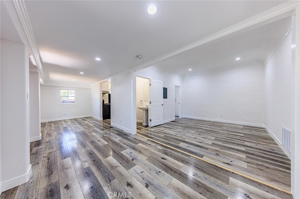 566 Oak Street Property Photo 19