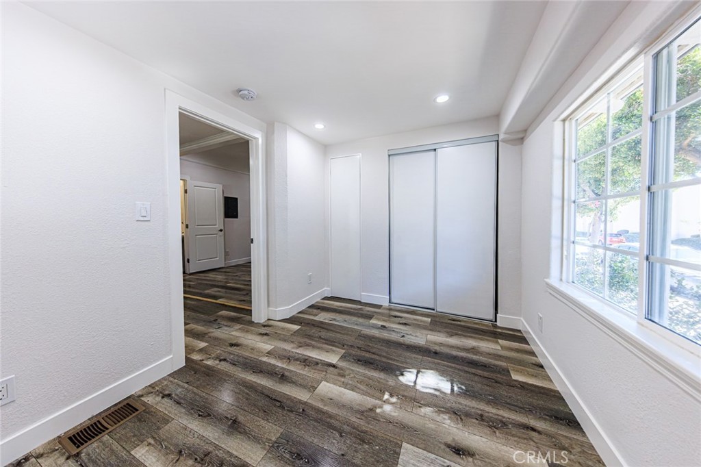 566 Oak Street Property Photo 35