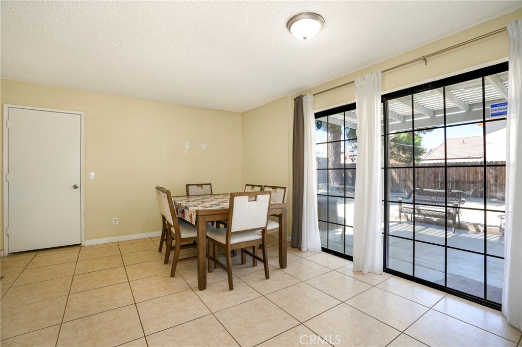 5389 Evergem Avenue Property Photo 12