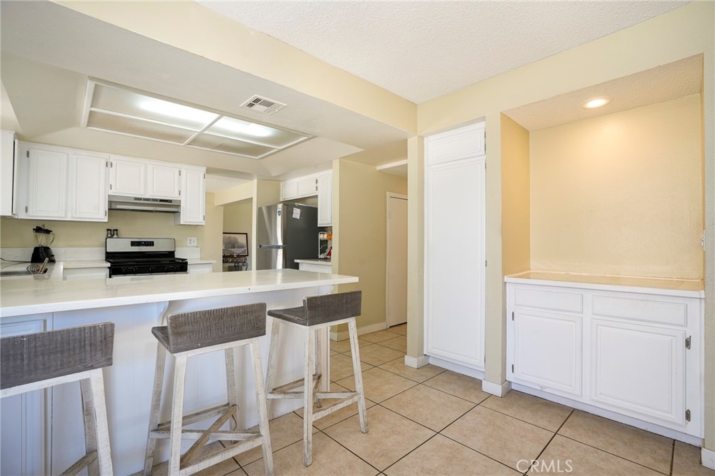 5389 Evergem Avenue Property Photo 15