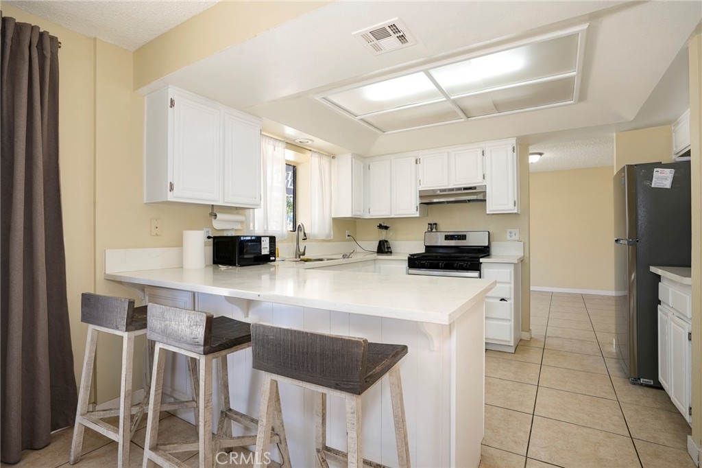 5389 Evergem Avenue Property Photo 16