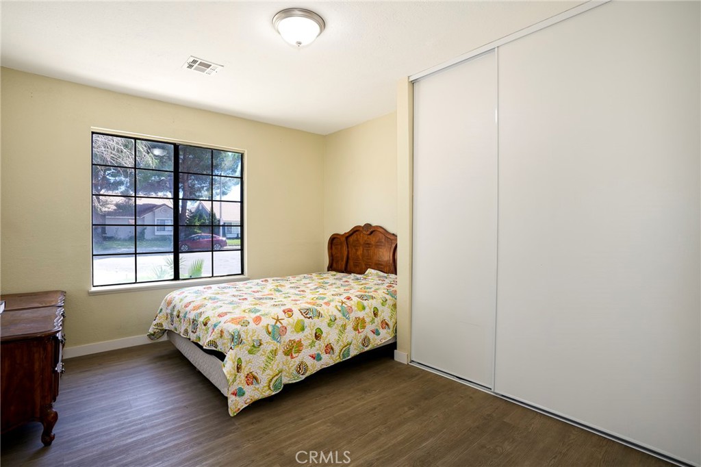 5389 Evergem Avenue Property Photo 20