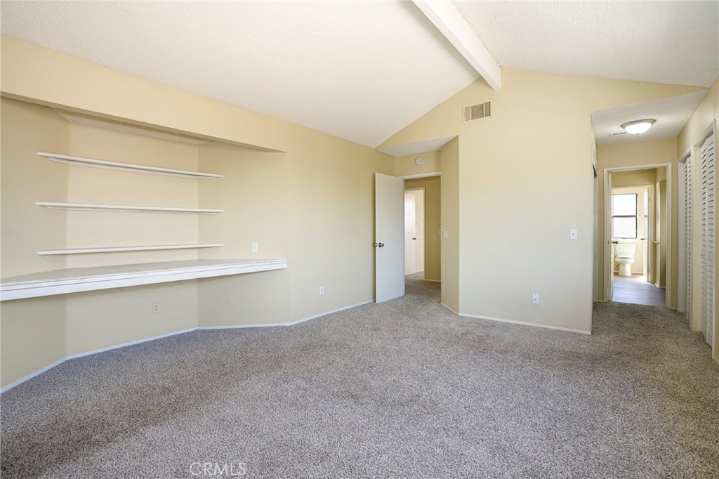 5389 Evergem Avenue Property Photo 25