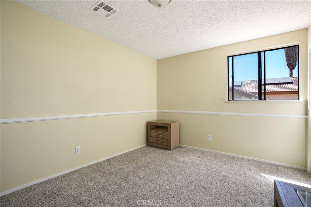 5389 Evergem Avenue Property Photo 31