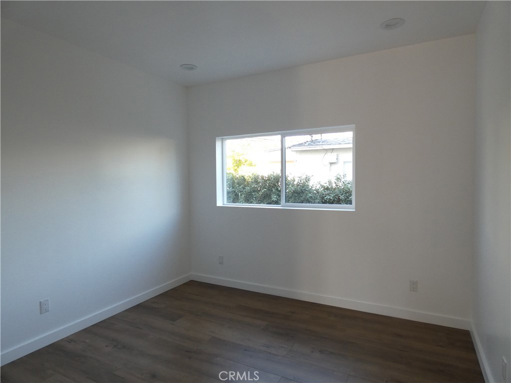 6034 Craner Avenue Property Photo 32
