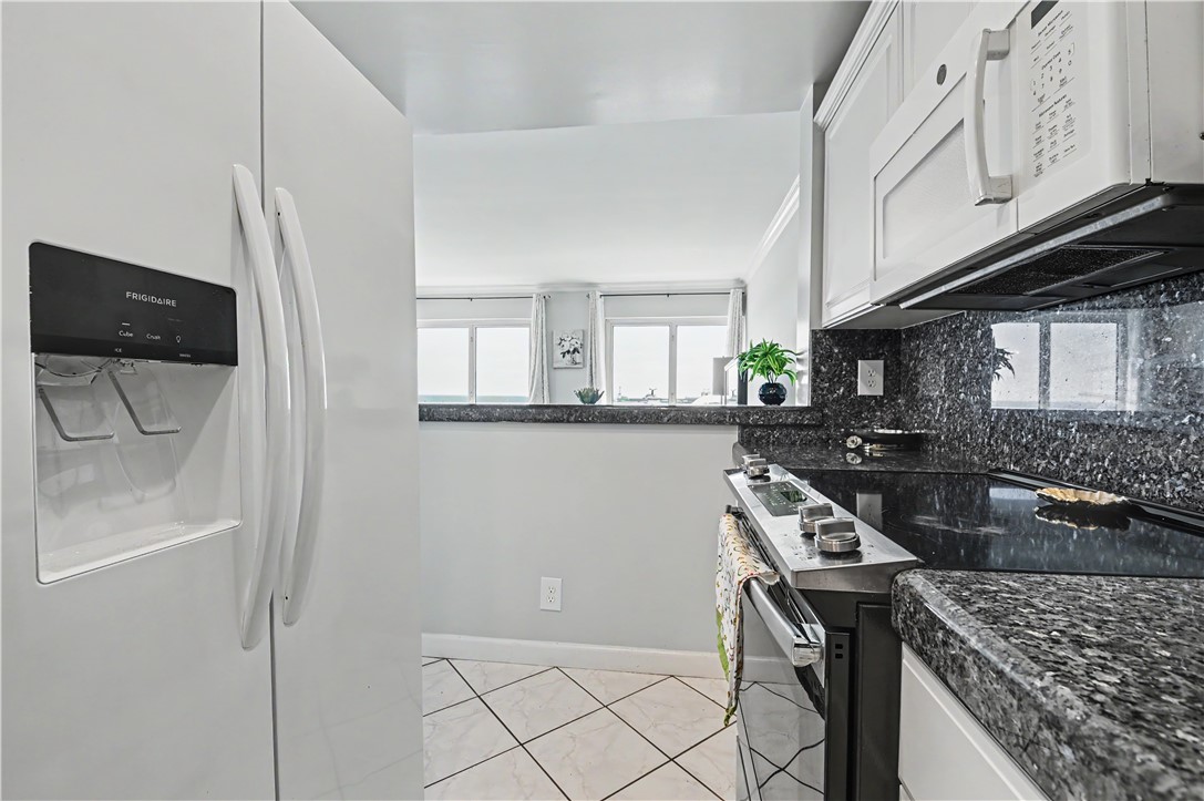 525 E Seaside Way 1109 Property Photo 21