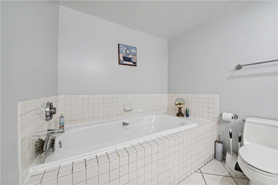 525 E Seaside Way 1109 Property Photo 27