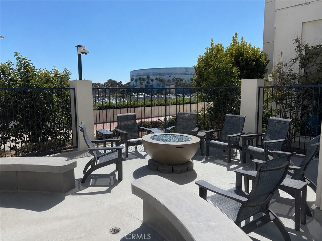 525 E Seaside Way 1109 Property Photo 45