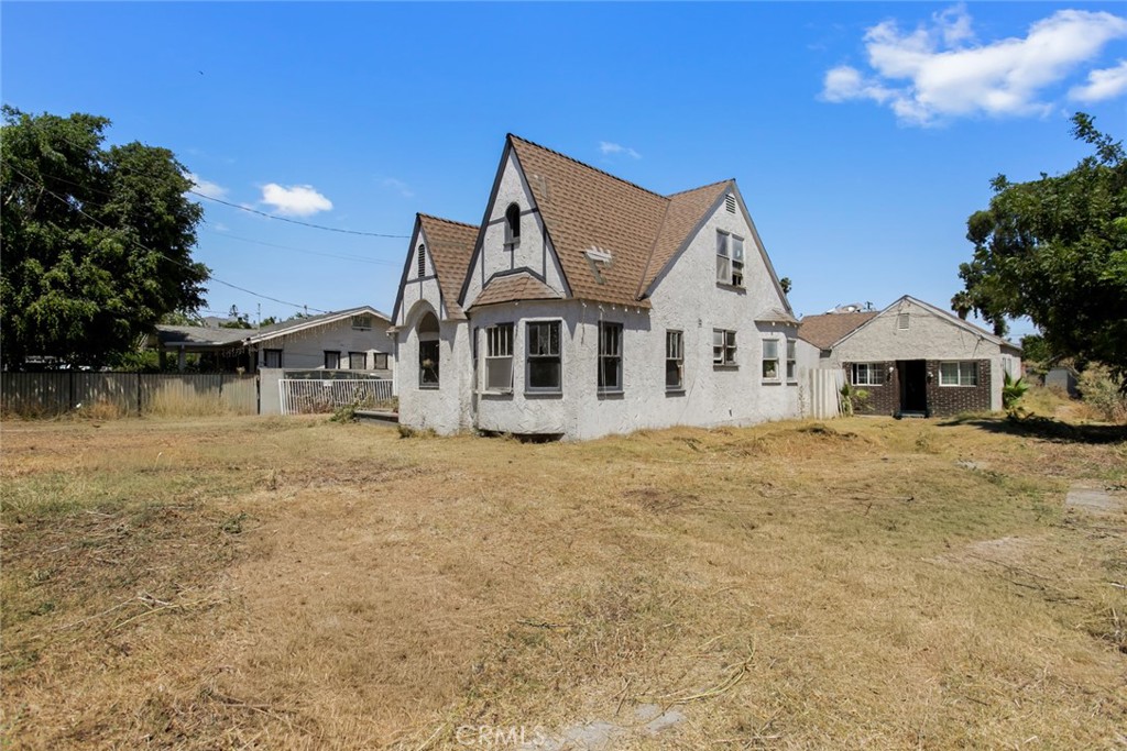 6824 Tyrone Property Photo 10