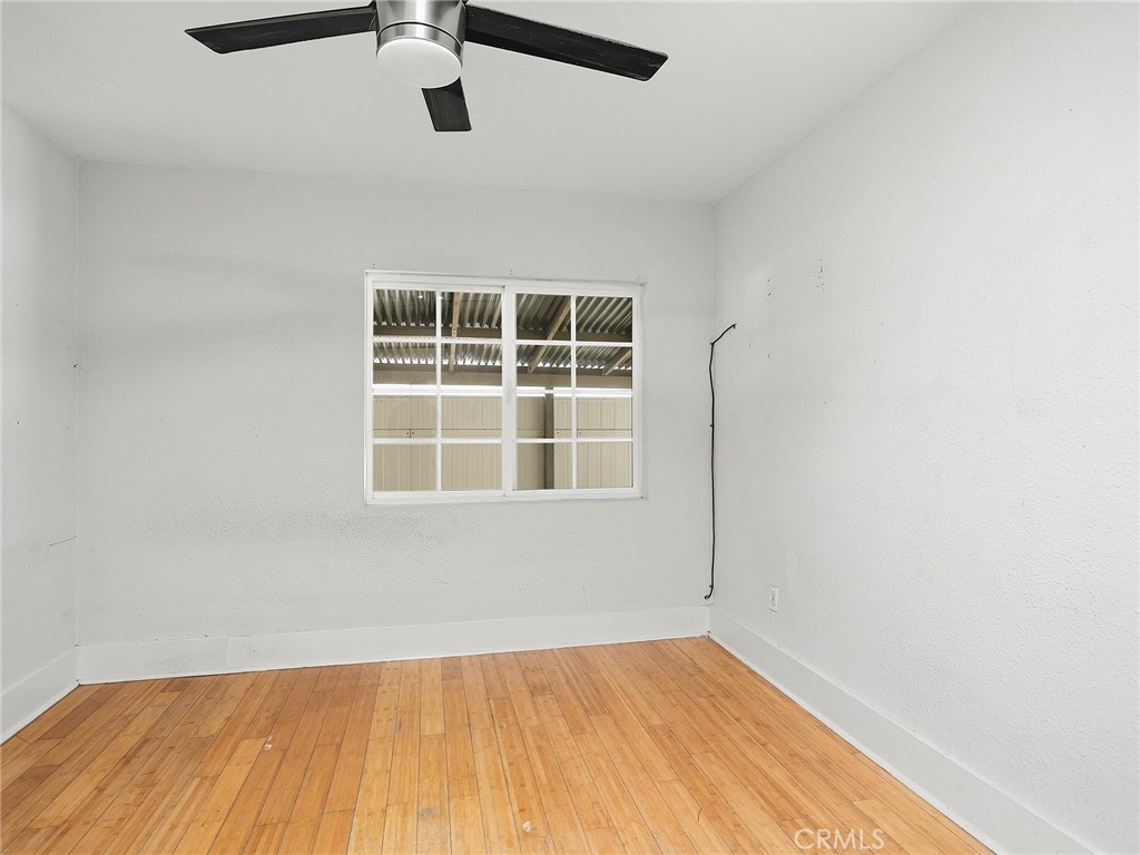 319 W Windsor Road Property Photo 12