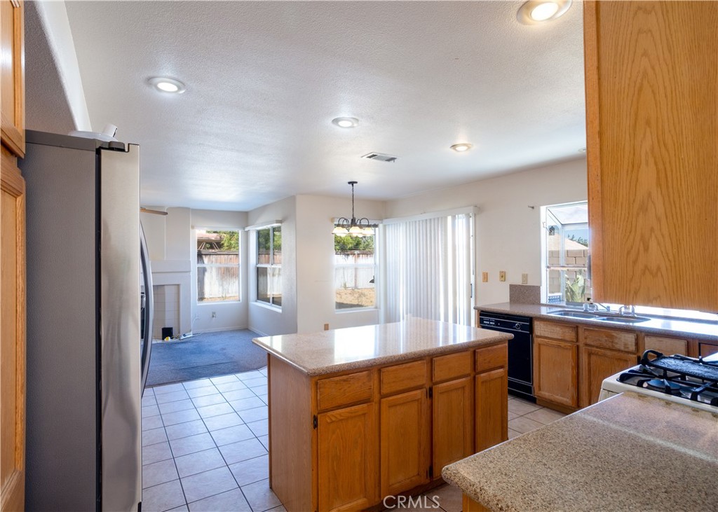 6055 Lisbon Ct Property Photo 5