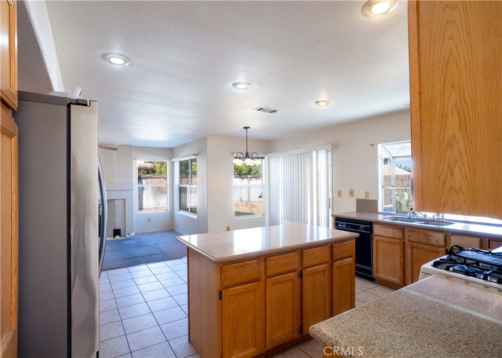 6055 Lisbon Ct Property Photo 5