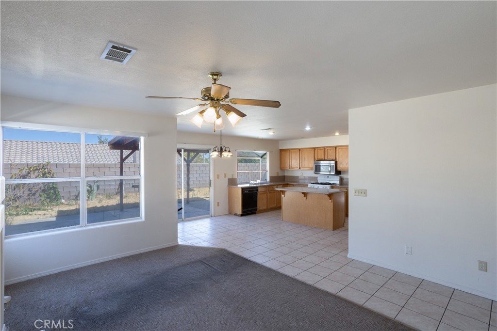 6055 Lisbon Ct Property Photo 6