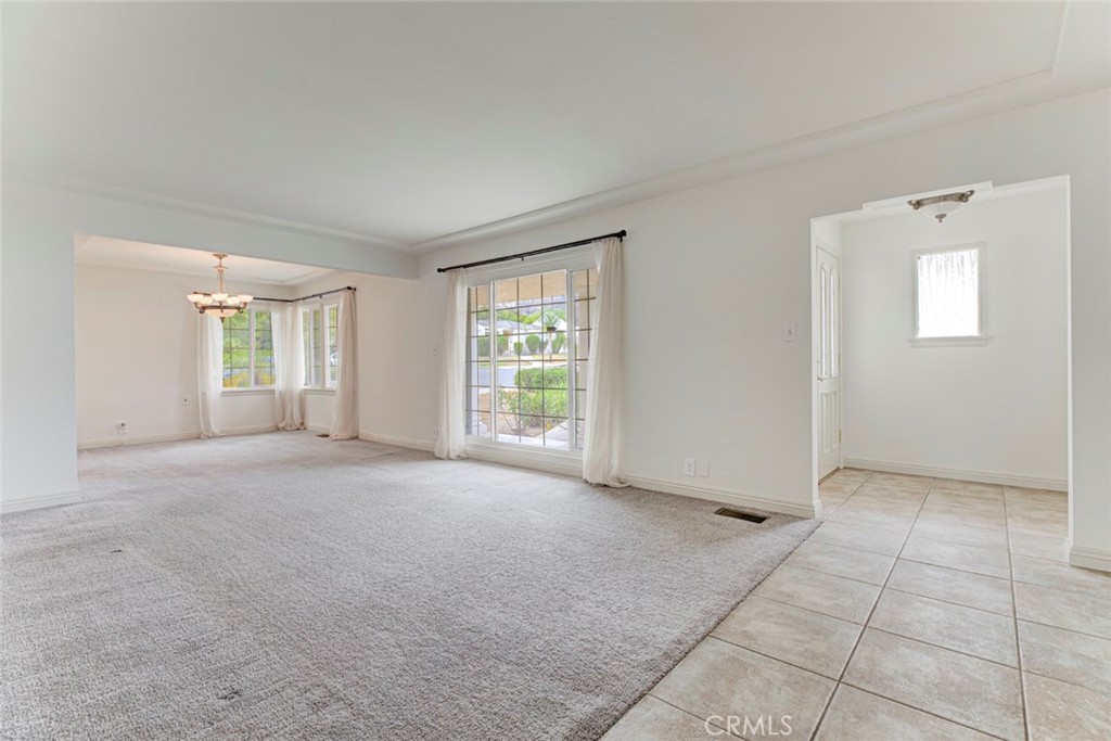 1954 Bel Aire Property Photo 4