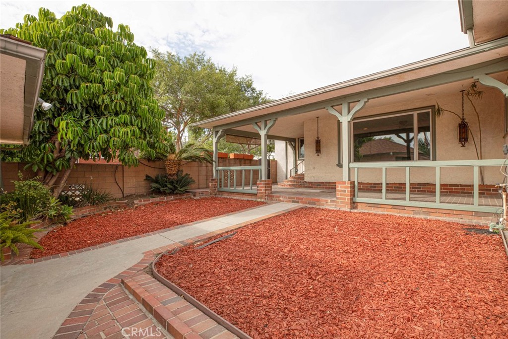 1954 Bel Aire Property Photo 24