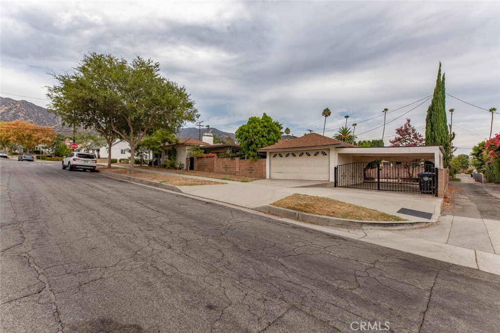 1954 Bel Aire Property Photo 31