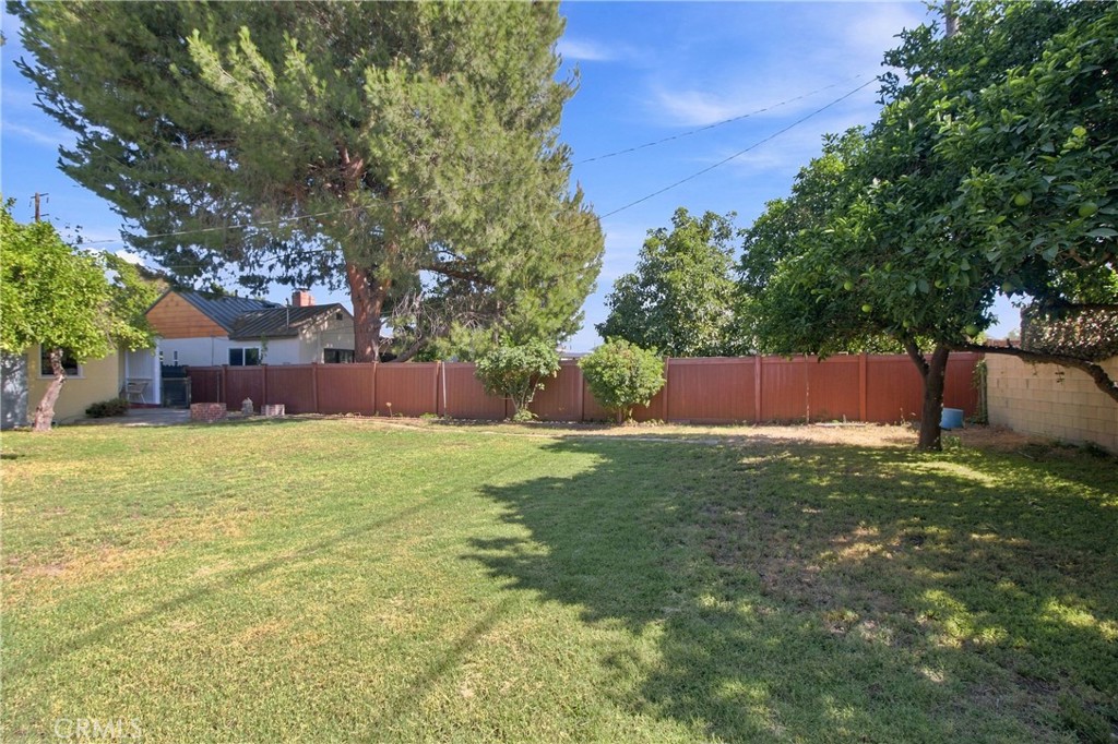 849 N Buena Vista Property Photo 34