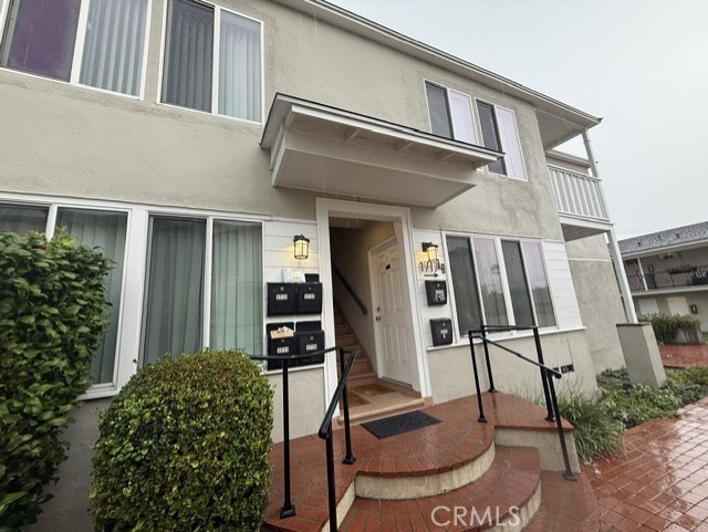 1715 N Glenoaks Boulevard Property Photo 4
