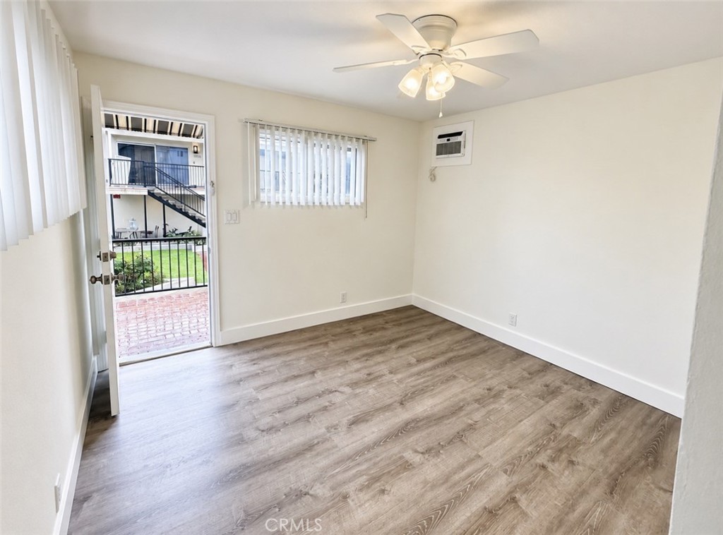 1715 N Glenoaks Boulevard Property Photo 8