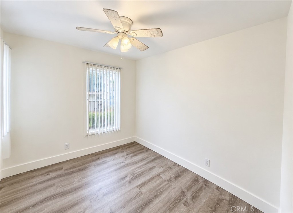 1715 N Glenoaks Boulevard Property Photo 15
