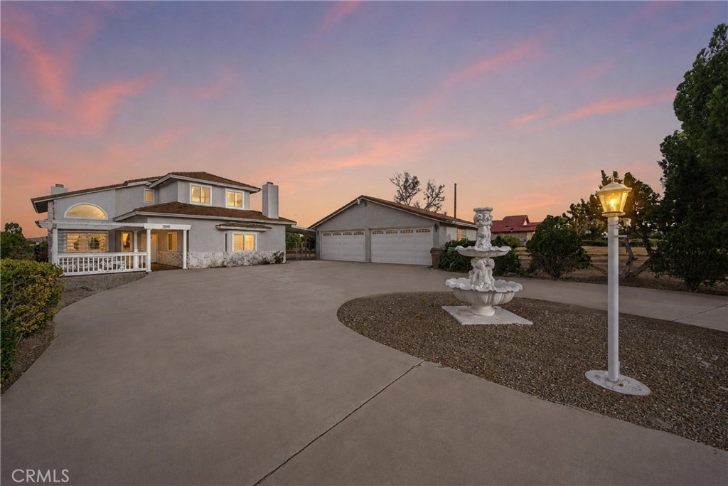 8609 Maple Property Photo