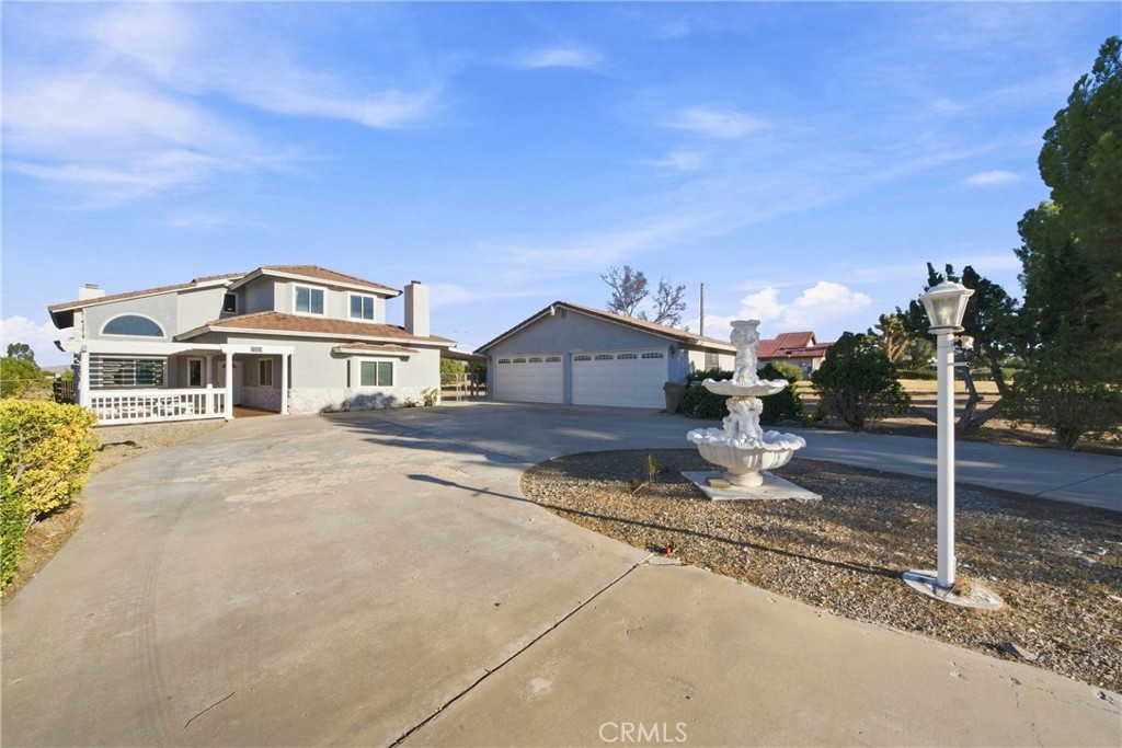 8609 Maple Property Photo 2