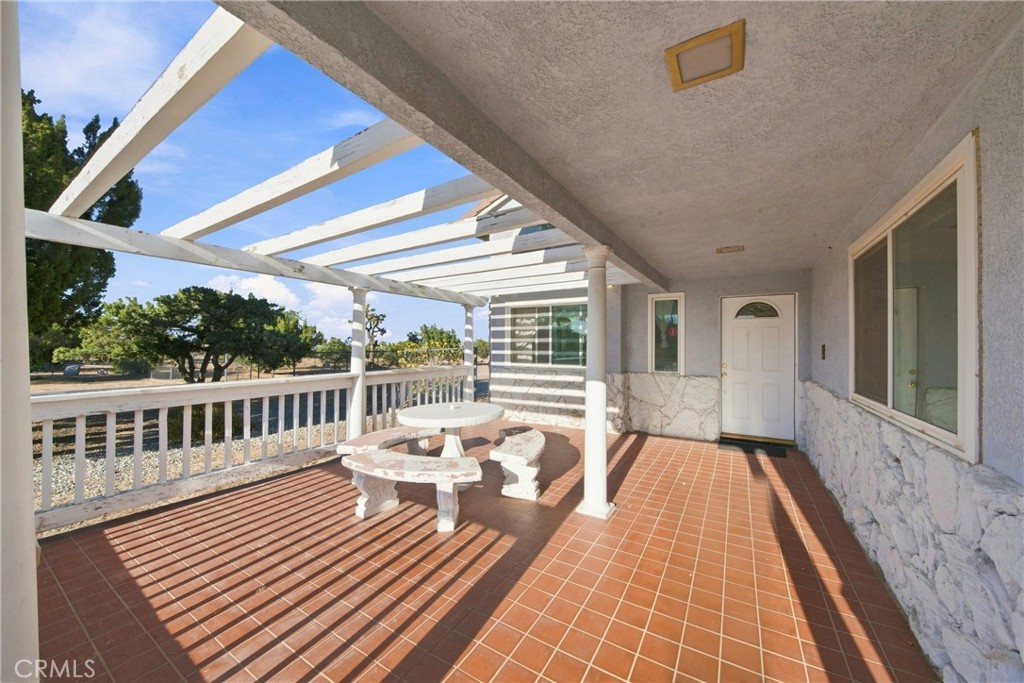 8609 Maple Property Photo 3