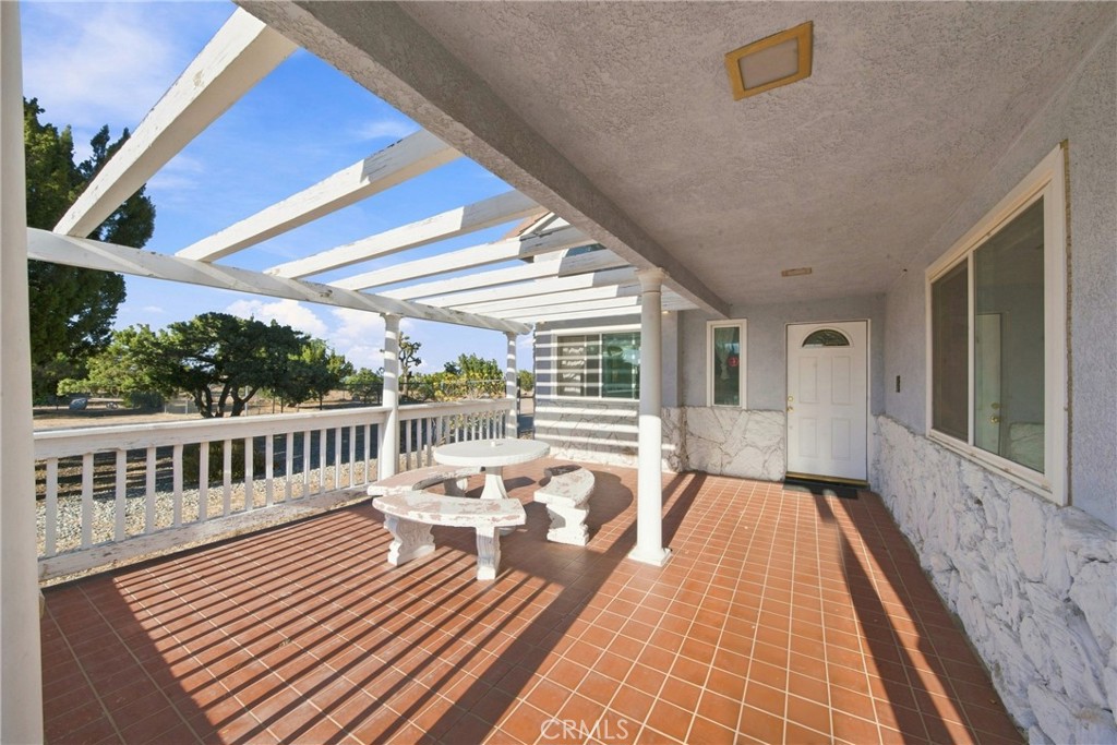 8609 Maple Property Photo 3
